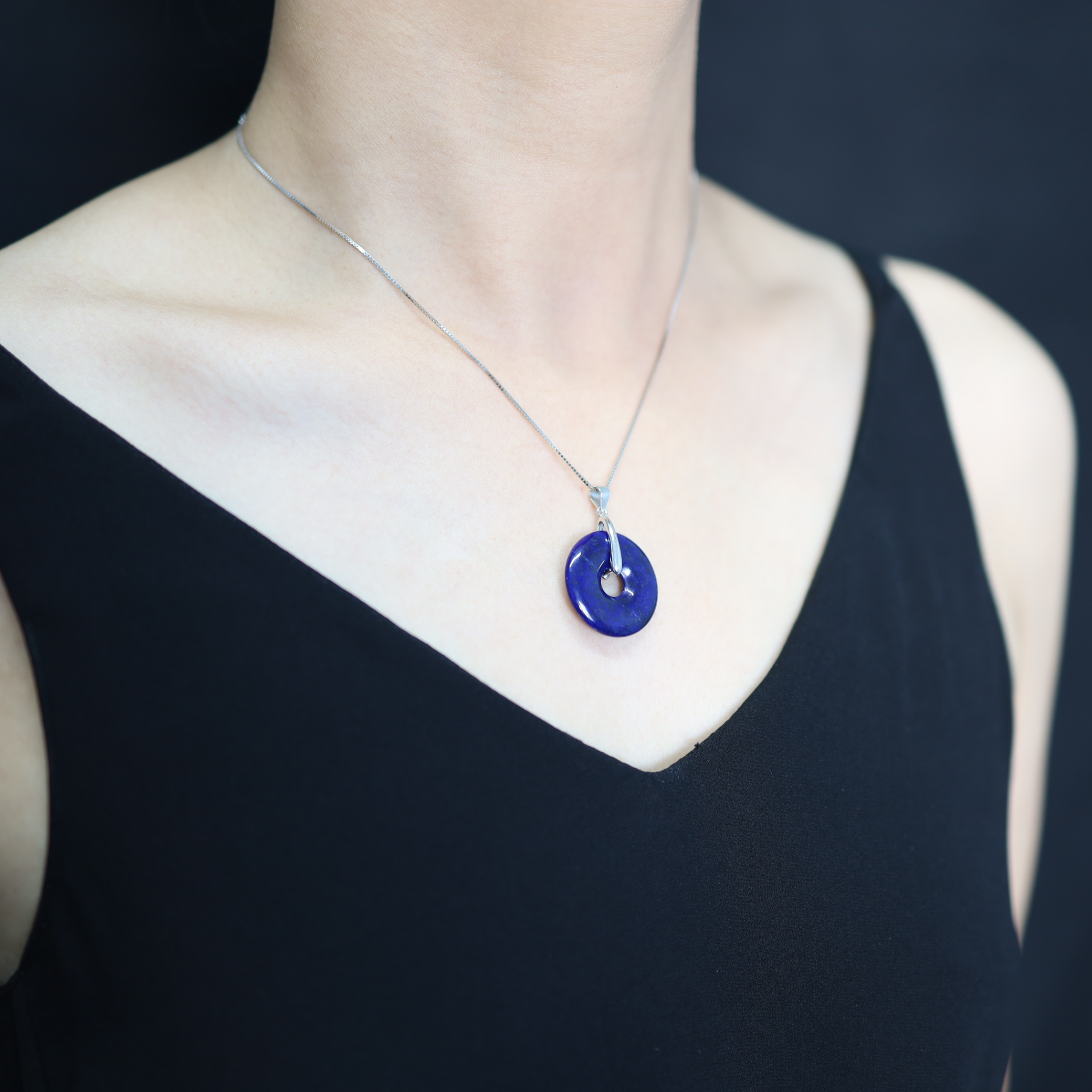 lapis lazuli donut pendant