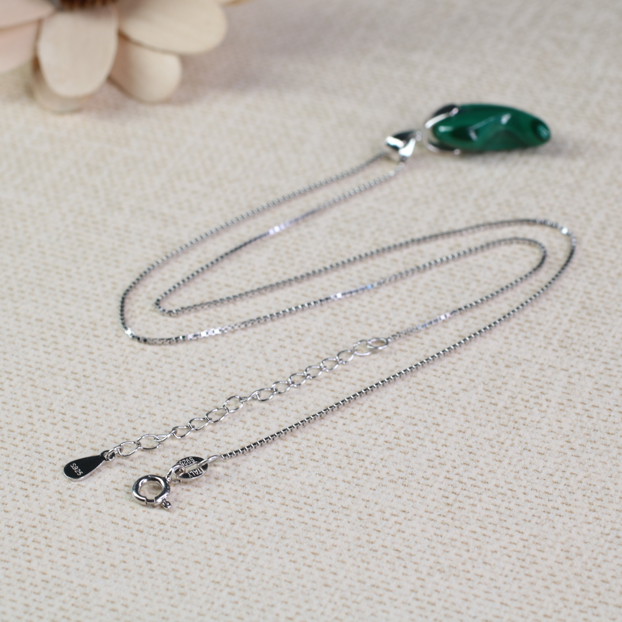COAIJapaneseMagatamaMalachiteStonesGroundingPendant925Sterling
