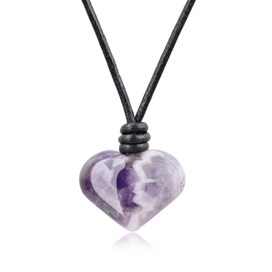 Amethist Edelsteen: Betekenis, Waarde & Sieraden Amethist Edelsteen: Betekenis, Waarde & Sieraden