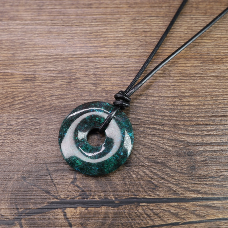 Collier Ajustable Pendentif Donut Pierre Naturelle COAI - Unisexe, Design PI Chinois, Amulette Porte-Bonheur