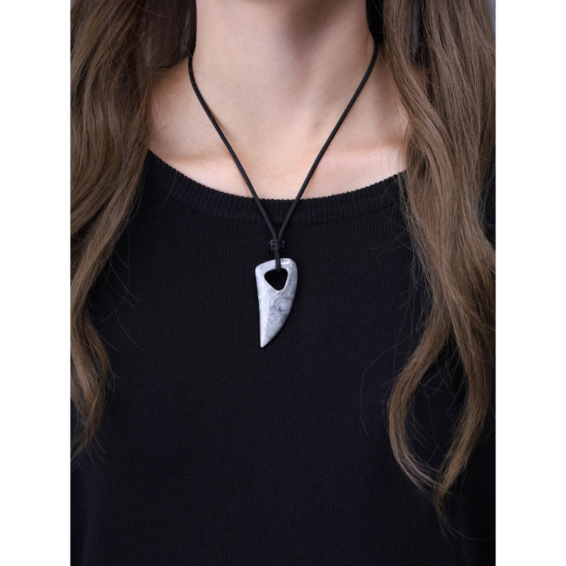 Collier Pendentif Dent De Loup – Acier Inoxydable Doré Avec Zircon
