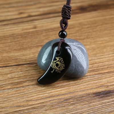 pendentif oiseau vermillon en obsidienne noire