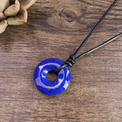 Lapis lazuli donut pendant leather
