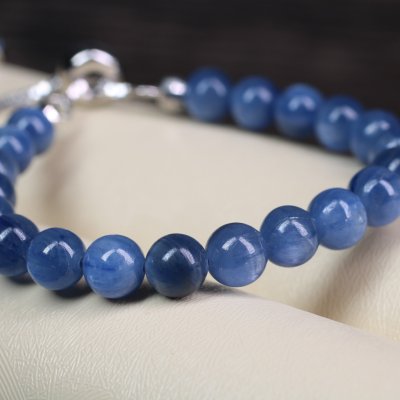 bracelet cyanite