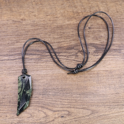 pendentif en jaspe kambaba