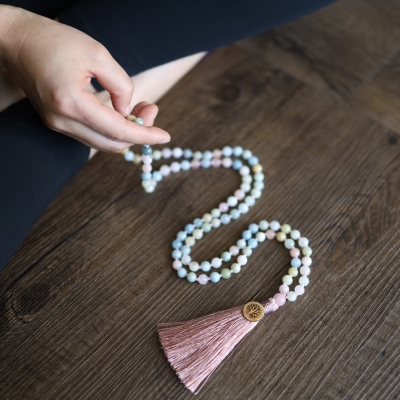 collier mala en morganite