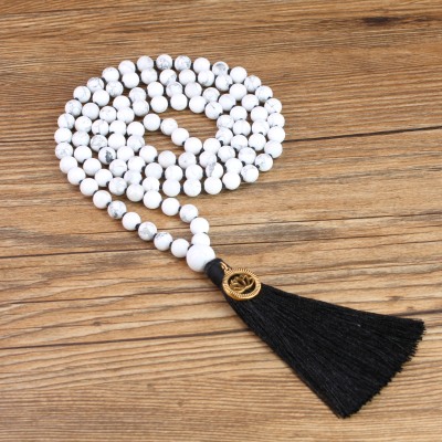 collier mala en howlite